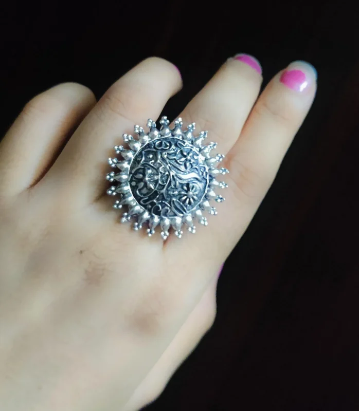 Glamaya Chic Adjustable Silver Finger Ring - Trendy Boho Style! 1 GLAM-RI-OX-6F4-644447-11-7