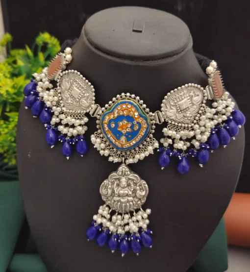 Glamaya Elegant Silver Fusion Choker Necklace For Stylish Women 1 GLAM-NE-OX-200-711191-275-4