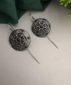 Glamaya Stylish Oxidised Brass Earcuff Earring: Trendy Design, Best For Women 1 GLAM-ER-BR-5F7-064654-11-7