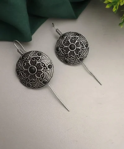 Glamaya Stylish Oxidised Brass Earcuff Earring: Trendy Design, Best For Women 1 GLAM-ER-BR-5F7-064654-11-7