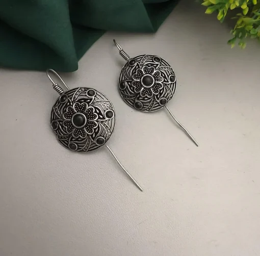 Glamaya Stylish Oxidised Brass Earcuff Earring: Trendy Design, Best For Women 1 GLAM-ER-BR-5F7-064654-11-7