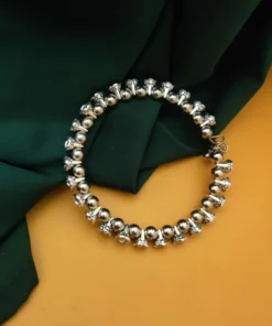 Glamaya Dainty Rose Bracelet: Adjustable, Cute & Trendy 1 GLAM-BB-OX-5F7-801445-11-7