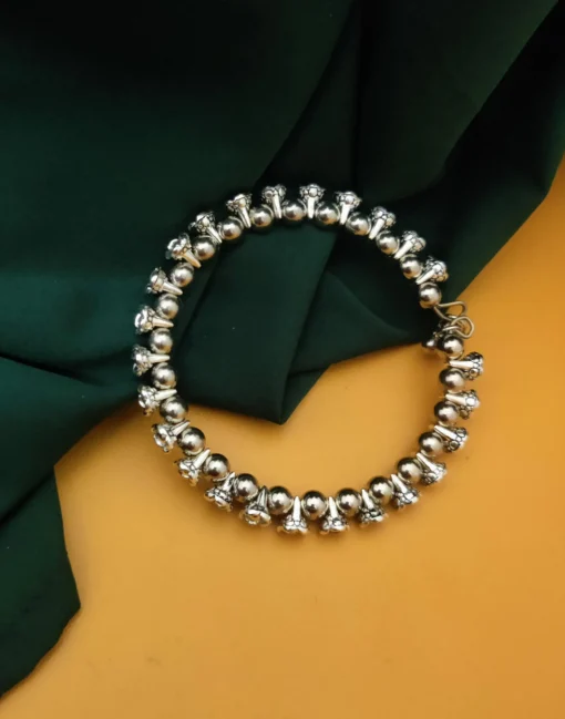 Glamaya Dainty Rose Bracelet: Adjustable, Cute & Trendy 1 GLAM-BB-OX-5F7-801445-11-7