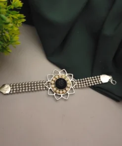 Glamaya Black Oxidised Flower Bracelet: Floral Elegance 1 GLAM-BB-OX-25-975733-41-4