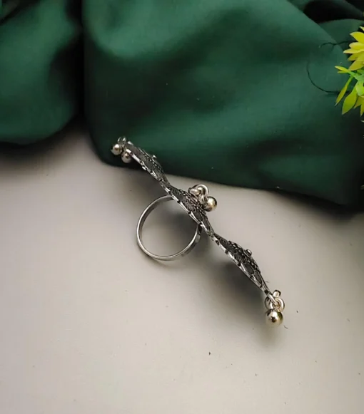 Glamaya Chic Adjustable Oxidised Finger Ring 2 GLAM-RI-OX-16F7-006401-30-3 Glamaya Chic Adjustable Oxidised Finger Ring 2 GLAM-RI-OX-16F7-006401-30-3