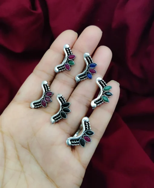Glamaya Stylish Stone Clip On Nosepin For Trendy Women 1 GLAM-NP-ST-2-468569-5-5