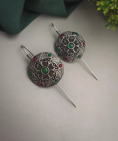 Glamaya Elegant Oxidised Brass Earcuff Earring For Women 1 GLAM-ER-BR-5F7-770353-11-7