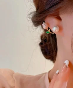 Glamaya Pink Tulip Pearl Stud Earrings: Elegant & Dainty Women's Jewelry 3 GLAM-ER-PE-5-611999-9-10