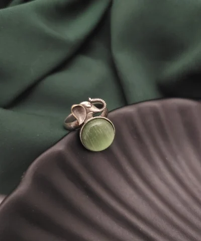 Glamaya Green Elephant Adjustable Ring - Unique Silver Lookalike Jewelry 2 GLAM-RI-OX-40-728239-71-2