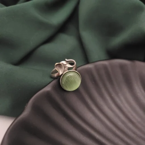 Glamaya Green Elephant Adjustable Ring – Unique Silver Lookalike Jewelry 2 GLAM-RI-OX-40-728239-71-2 Glamaya Green Elephant Adjustable Ring - Unique Silver Lookalike Jewelry 2 GLAM-RI-OX-40-728239-71-2