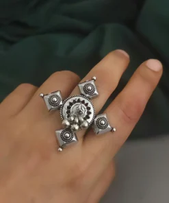 Glamaya Boho Chic Adjustable Tribal Finger Ring 3 GLAM-RI-OX-5F6-212853-10-9