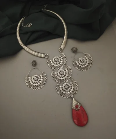 Glamaya Red Oxidised Tie Set: Trendy Necklace & Earrings 1 GLAM-CN-OX-60-065155-89-2