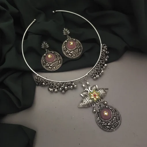 Glamaya Pink Kundan Hasli Necklace Earring Set: Stylish Wedding & Party Wear 1 GLAM-CN-KU-66F7-083497-100-3