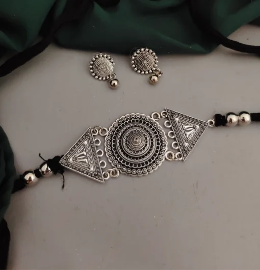 Glamaya Trendy Oxidized Choker Set For Women 1 GLAM-CN-OX-25-566203-45-2