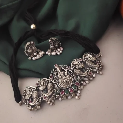 Glamaya Elegant Red Green Oxidized Choker Set 1 GLAM-CN-BP-30-189694-49-5