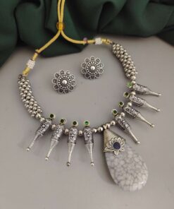 Glamaya Elegant Premium Stone Hasli Necklace & Earring Set 1 GLAM-CN-ST-50-229506-82-2