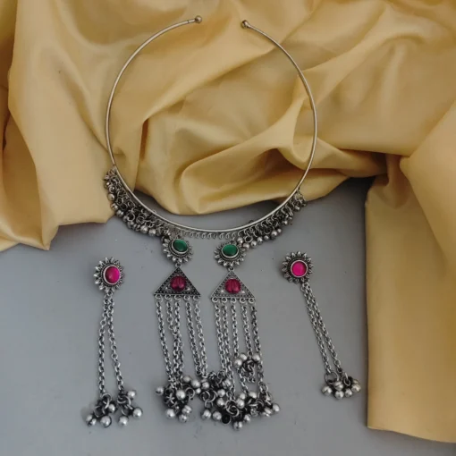 Glamaya Elegant Oxidised Stone Hasli Necklace Set 1 GLAM-CN-ST-20-162170-30-7