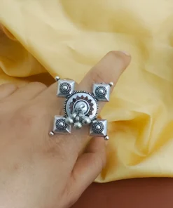 Glamaya Boho Chic Adjustable Tribal Finger Ring 2 GLAM-RI-OX-5F6-212853-10-9