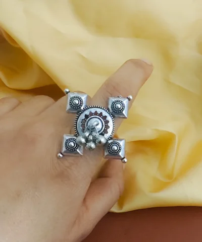 Glamaya Boho Chic Adjustable Tribal Finger Ring 2 GLAM-RI-OX-5F6-212853-10-9