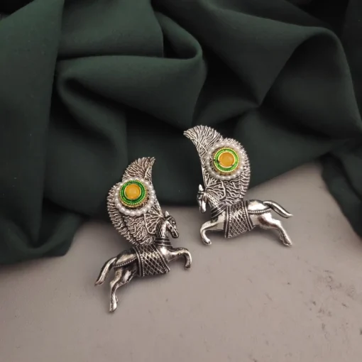 Glamaya Stylish Oxidised Horse Stud Earring Y: Unique & Affordable Women's Jewelry 1 GLAM-ER-OX-12-033228-27-5