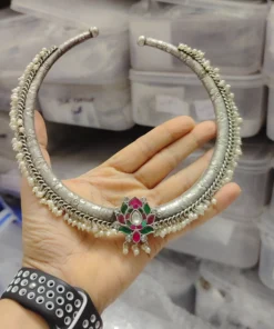 Glamaya Stylish Affordable Silver Lookalike Hasli Necklace 1 GLAM-NE-OX-85F7-425094-150-7