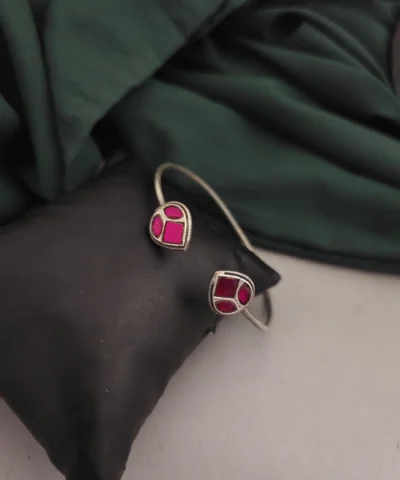 Glamaya Adjustable Kundan Silver Bracelet: Ethnic Elegance For Women 1 GLAM-BB-KU-65-606628-99-2