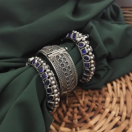 Glamaya Blue Oxidized Bangles Set – Fashionable 3 Pc Combo 2 GLAM-CB-OX-310-718156-525-2 Glamaya Blue Oxidized Bangles Set - Fashionable 3 Pc Combo 2 GLAM-CB-OX-310-718156-525-2
