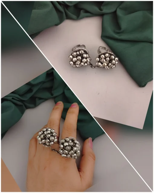 Glamaya Glamorous Ghungroo Double Finger Ring: Trendy, Adjustable Beauty 2 GLAM-RI-OX-40-188506-71-2 Glamaya Glamorous Ghungroo Double Finger Ring: Trendy, Adjustable Beauty 2 GLAM-RI-OX-40-188506-71-2