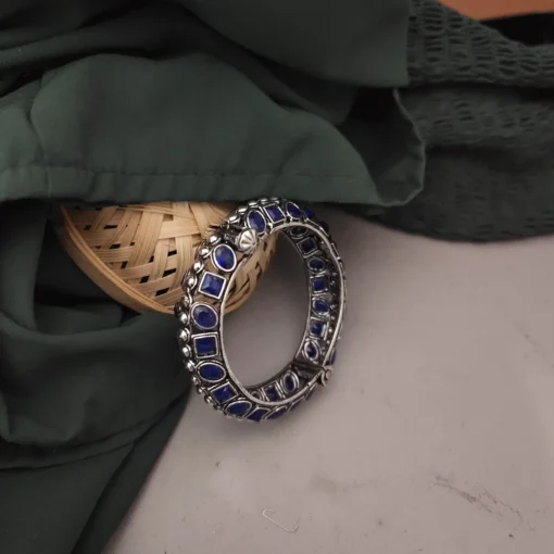 Glamaya Blue Openable Oxidized Bangle: Trendy Design For Women 2 GLAM-BB-OX-25-940183-43-10 Glamaya Blue Openable Oxidized Bangle: Trendy Design For Women 2 GLAM-BB-OX-25-940183-43-10