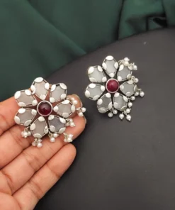 Glamaya Chic Flower-shaped Silver Stud Earring - Stylish & Affordable 2 GLAM-ER-OX-45-428438-75-4