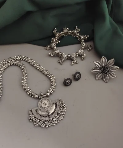 Glamaya Elegant Oxidised Jewelry Set For Women 1 GLAM-CN-OX-100-724266-150-2