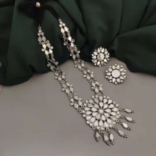 Glamaya Elegant Oxidised Mirror Necklace Set With Long Earrings 2 GLAM-CN-MI-53F3-516346-100-3 Glamaya Elegant Oxidised Mirror Necklace Set With Long Earrings 2 GLAM-CN-MI-53F3-516346-100-3