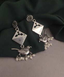 Glamaya Trendy Lightweight Cute Bird Earrings: Perfect For Girls, Women, And Teens 1 GLAM-ER-OX-40-255158-71-2