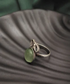Glamaya Green Elephant Adjustable Ring - Unique Silver Lookalike Jewelry 1 GLAM-RI-OX-40-728239-71-2