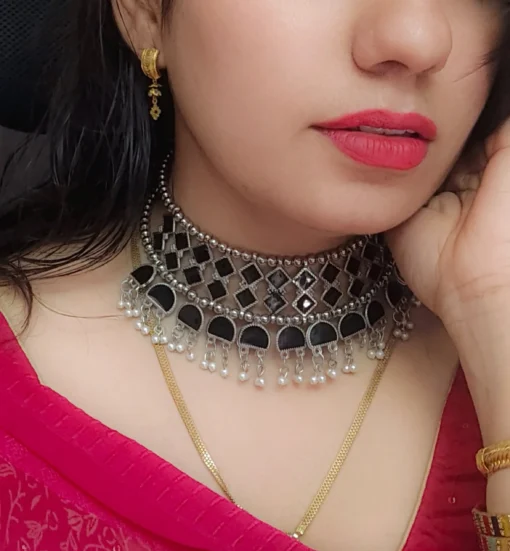 Glamaya Stylish Oxidised Black Hasli Set: Trendy Combo For Women 4 GLAM-CN-ME-15-175768-25-6 Glamaya Stylish Oxidised Black Hasli Set: Trendy Combo For Women 4 GLAM-CN-ME-15-175768-25-6