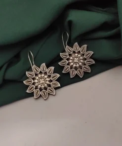 Glamaya Chic Silver Flower Earrings: Stylish & Affordable 1 GLAM-ER-OX-50-287948-82-2