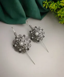 Glamaya Trendy Oxidised Brass Earcuff Earring: Best Style For Women 1 GLAM-ER-BR-5F7-632517-11-7