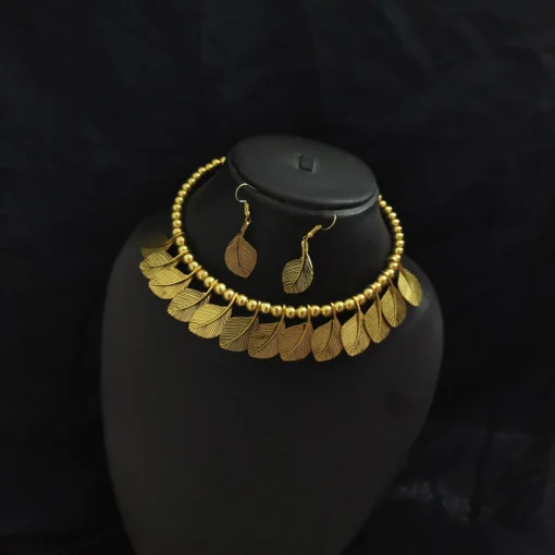 Glamaya Golden Leaf Oxidised Choker Earring Set: Trendy Women’s Jewelry 2 GLAM-CN-OX-7F8-016425-15-9 Glamaya Golden Leaf Oxidised Choker Earring Set: Trendy Women's Jewelry 2 GLAM-CN-OX-7F8-016425-15-9