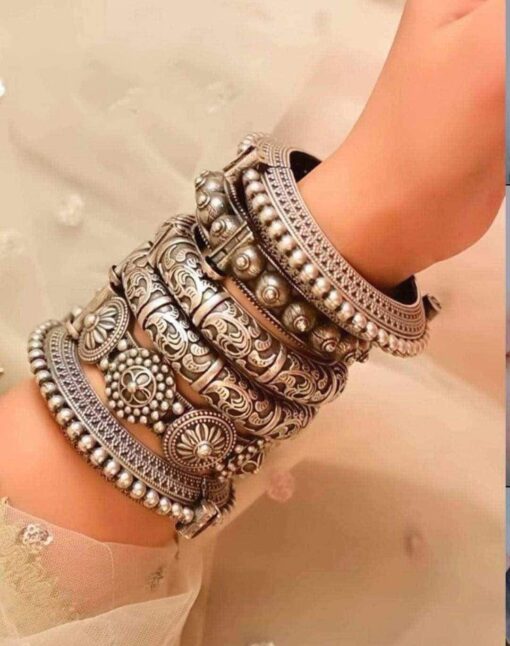 Glamaya Chic Silver Armlet Combo Set - Trendy 6 Pc Bangles For Women 1 GLAM-CB-OX-191F3-822697-210-8