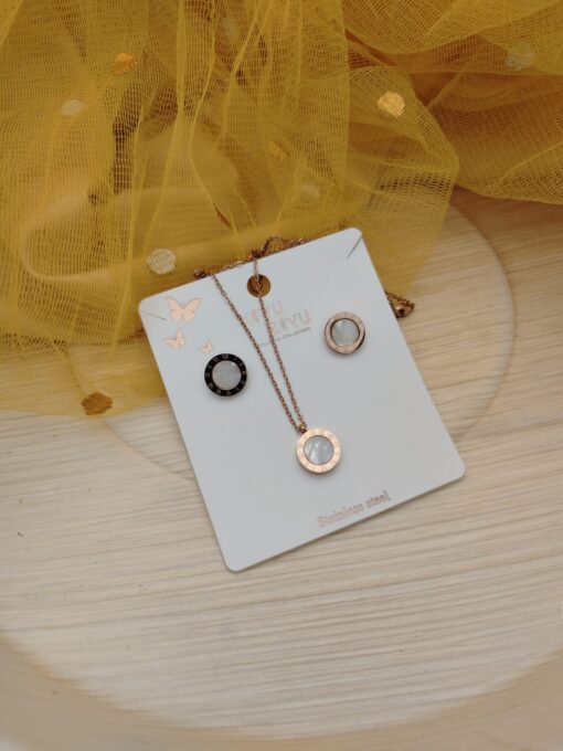 Glamaya Chic Pearl & Copper Jewelry Set 2 GLAM-CN-CO-21F4-816495-35-7 Glamaya Chic Pearl & Copper Jewelry Set 2 GLAM-CN-CO-21F4-816495-35-7