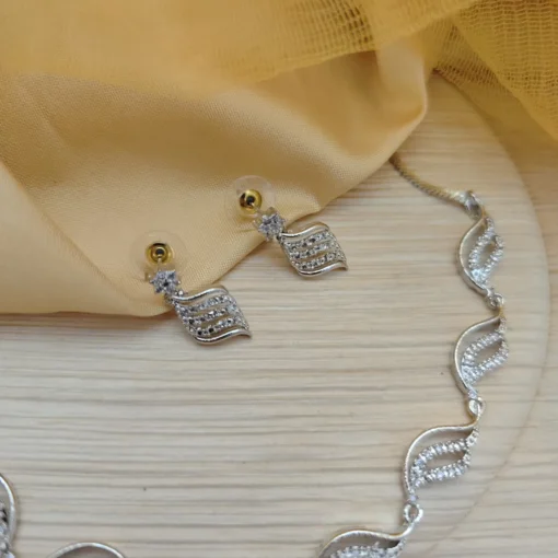 Glamaya Sparkling Cz Statement Necklace & Earring Set 2 GLAM-CN-CZ-50-281901-86-5 Glamaya Sparkling Cz Statement Necklace & Earring Set 2 GLAM-CN-CZ-50-281901-86-5