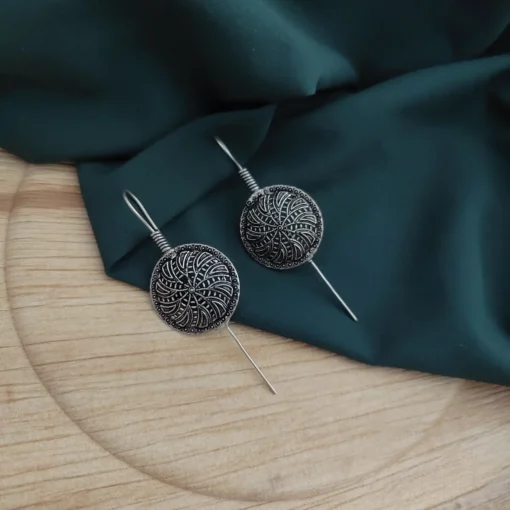 Glamaya Stylish Trendy Oxidised Earcuff Earrings For Women 1 GLAM-ER-OX-7F5-360496-16-4