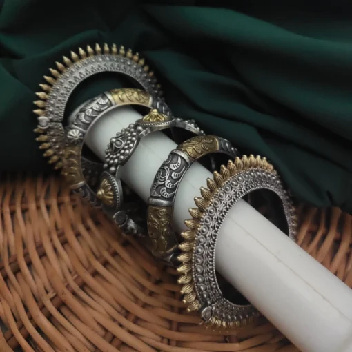 Glamaya Stylish Two Tone Bangles Set: Silver Replica Armlets Combo 2 GLAM-CB-TT-690-704379-725-2 Glamaya Stylish Two Tone Bangles Set: Silver Replica Armlets Combo 2 GLAM-CB-TT-690-704379-725-2