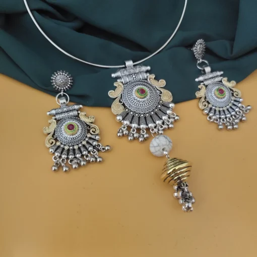 Glamaya Oxidised Two Tone Hasli Necklace Earring Set 6 GLAM-CN-TT-20-787170-30-7 Glamaya Oxidised Two Tone Hasli Necklace Earring Set 6 GLAM-CN-TT-20-787170-30-7