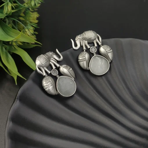 Glamaya Silver Replica Monalisa Stone Elephant Stud Earring 6 GLAM-ER-ST-60-018945-89-2 Glamaya Silver Replica Monalisa Stone Elephant Stud Earring 6 GLAM-ER-ST-60-018945-89-2