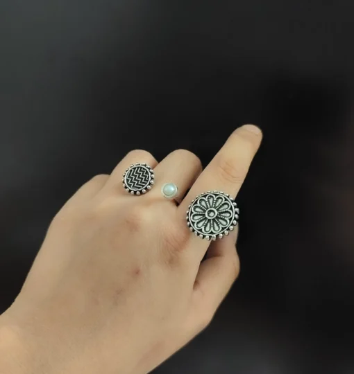 Glamaya Oxidised Adjustable Finger Ring 3 GLAM-RI-OX-16F7-511169-30-3 Glamaya Oxidised Adjustable Finger Ring 3 GLAM-RI-OX-16F7-511169-30-3