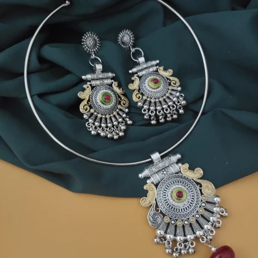 Glamaya Oxidised Two Tone Hasli Necklace Earring Set 11 GLAM-CN-TT-20-787170-30-7 Glamaya Oxidised Two Tone Hasli Necklace Earring Set 11 GLAM-CN-TT-20-787170-30-7