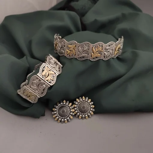 Glamaya Two Tone Oxidized Choker Necklace Earrings Set With Adjustable Bracelet 2 GLAM-CN-TT-22-815521-35-5 Glamaya Two Tone Oxidized Choker Necklace Earrings Set With Adjustable Bracelet 2 GLAM-CN-TT-22-815521-35-5