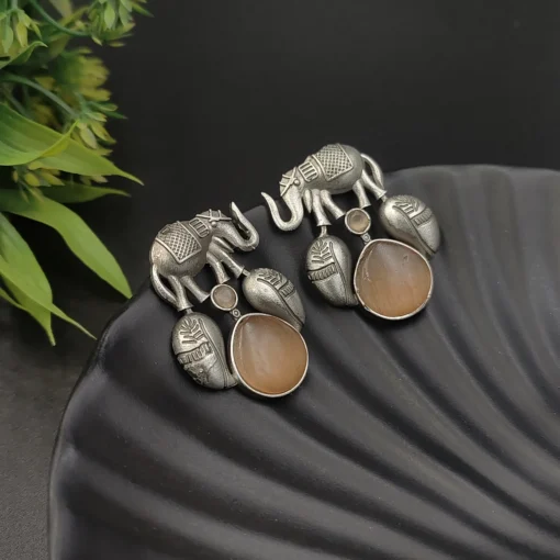 Glamaya Silver Replica Monalisa Stone Elephant Stud Earring 5 GLAM-ER-ST-60-018945-89-2 Glamaya Silver Replica Monalisa Stone Elephant Stud Earring 5 GLAM-ER-ST-60-018945-89-2