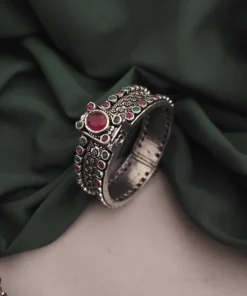 Glamaya Oxidised Stone Bangle Screw Openable 12 GLAM-BB-ST-75-804820-95-4 Glamaya Oxidised Stone Bangle Screw Openable 12 GLAM-BB-ST-75-804820-95-4